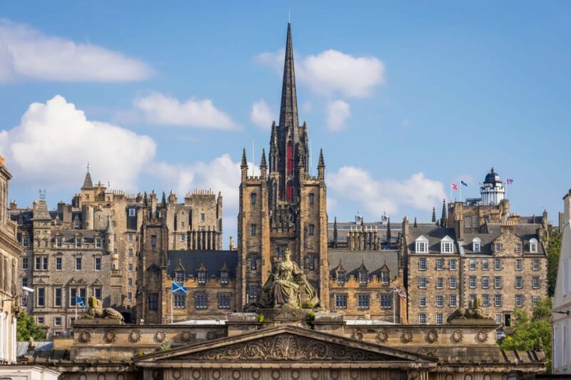 Edinburgh: Edinburgh city/ St Andrews combo tour - Experience the Comfort of Luxury MPV Transportation