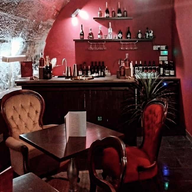 Edinburgh: English Wine and Scottish Cheese Tasting - An Insightful Tasting Experience in Edinburgh’s Unique Bar