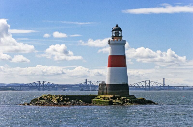 Edinburgh: 'Firth of Forth' Three Bridges Sightseeing Cruise - Wildlife Encounters along the Firth of Forth