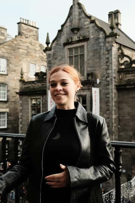 Edinburgh: Folklore & History Walking Tour - Walking the Royal Mile: Legends and Local Lore