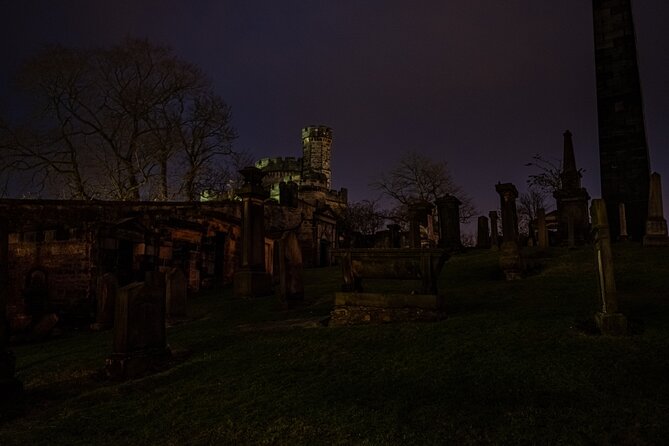 Edinburgh Ghost Tour: Mysteries, Legends and Murders - Starting Point and Tour Duration