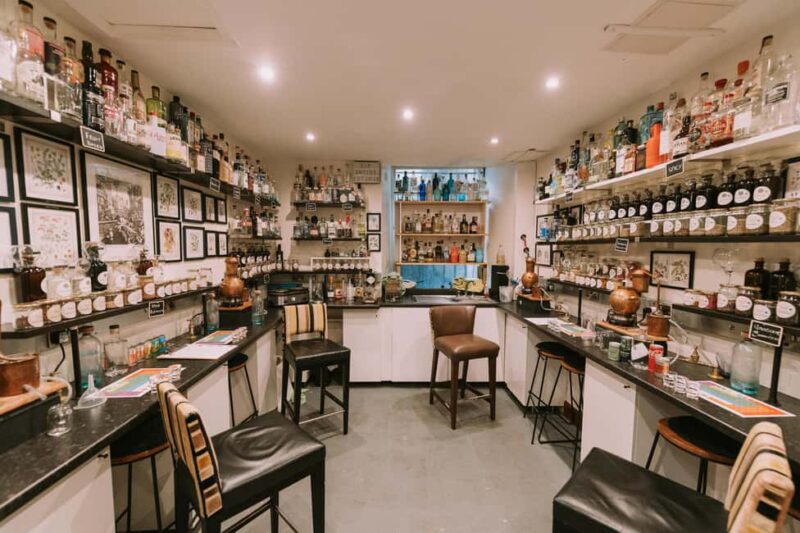 Edinburgh: Gin Distillation Workshop with Gin Tasting - Key Points