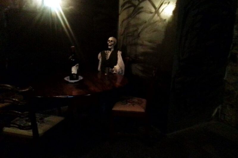 Edinburgh: Guided Ghost Walking Tour in Spanish - What Sets This Tour Apart from Others