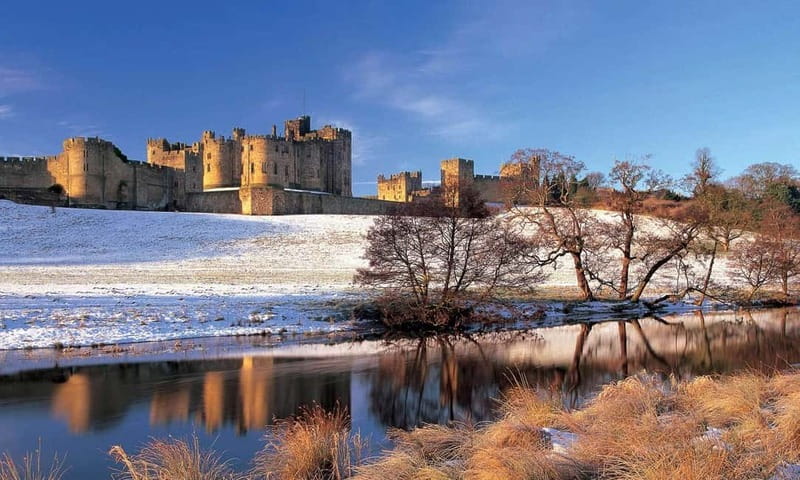 Edinburgh: Harry Potter and English Castles Tour in Spanish - The Experience of a Spanish-Speaking Guide