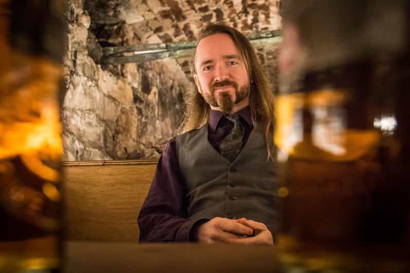 Edinburgh: Harry Potter Guided Tour With A Whisky Tasting - Descending Underground to The Lost Close for Whisky Tasting