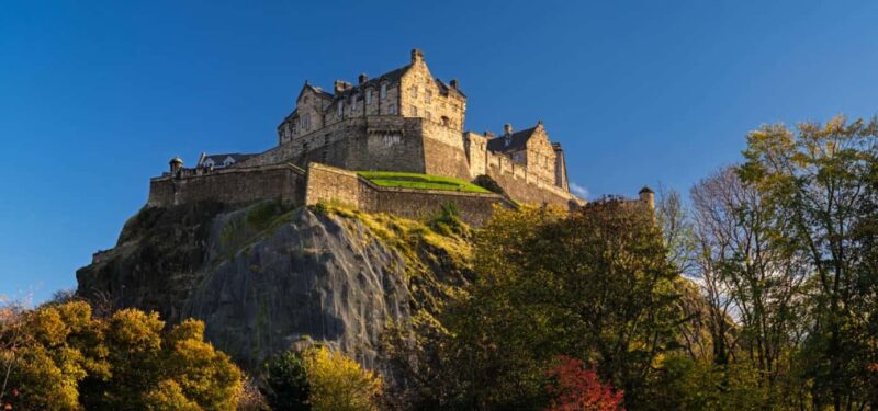 Edinburgh: Loch Lomond, Stirling Castle, and Kelpies Tour - Discover Scotland’s Icons in a Single Day