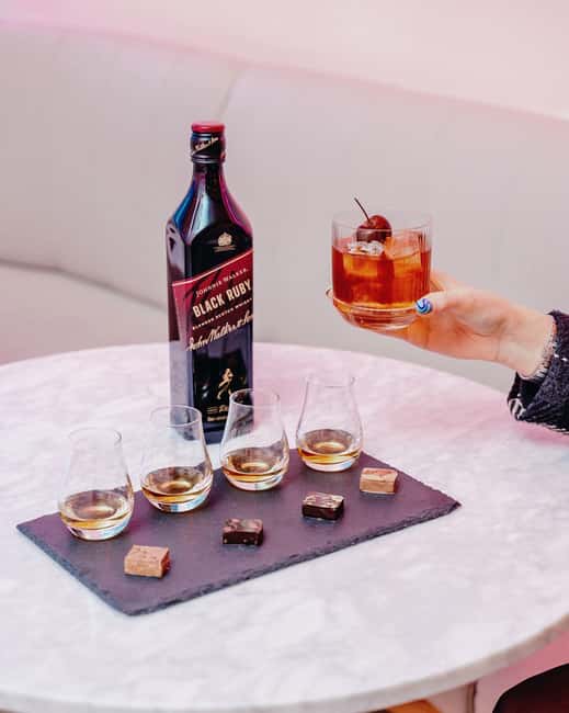 Edinburgh: Luxury Whisky & Scottish Chocolate Tasting - The Guided Tasting of Four Johnnie Walker Whiskies