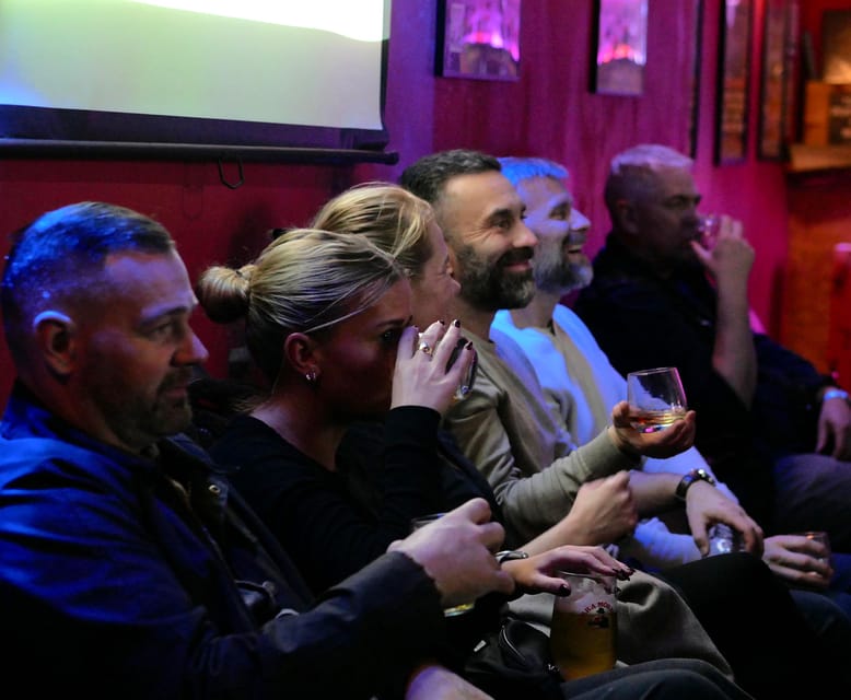 Edinburgh: Mountebank Comedy Whisky Tasting - Edinburgh: Mountebank Comedy Whisky Tasting – A Unique Blend of Humor and Heritage