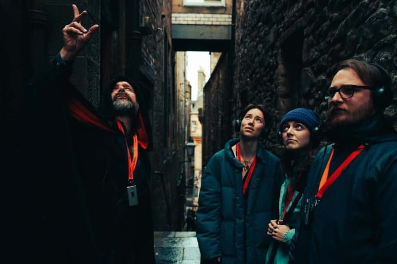 Edinburgh: Multi-Sensory Adults Haunted Vaults Night Tour - The Knowledge and Charisma of the Guides