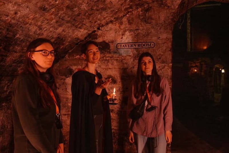 Edinburgh: Multi-Sensory Haunted Underground Tour - The Guide: Master Storytellers with a True-Tales Focus