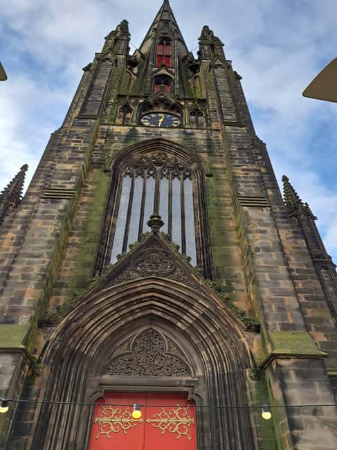 Edinburgh: Old Town early morning walk with a Scottish guide - Discover Edinburgh’s Old Town on an Early Morning Walk with a Scottish Guide