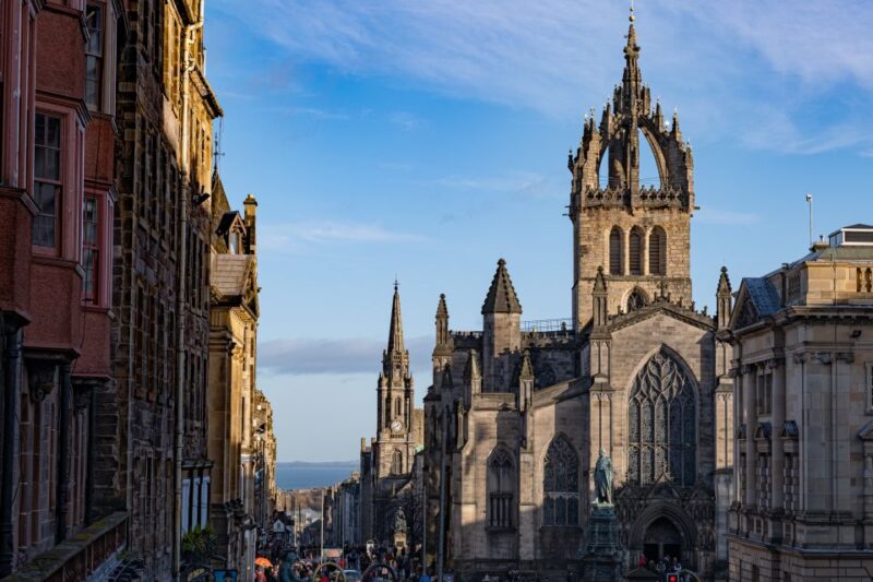 Edinburgh: Old Town History Walking Tour - Edinburgh: Old Town History Walking Tour Overview