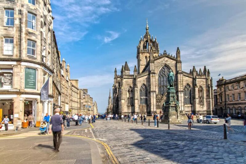 Edinburgh Old Town Private Guided Family Walking Tour - Practical Tips and Accessibility