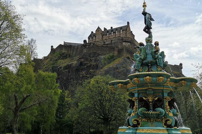 Edinburgh Old Town Private Self-Guided Tour - Key Points