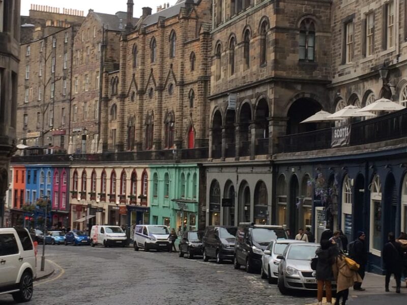 Edinburgh: Old Town Private Walking Tour with Historian - Key Points