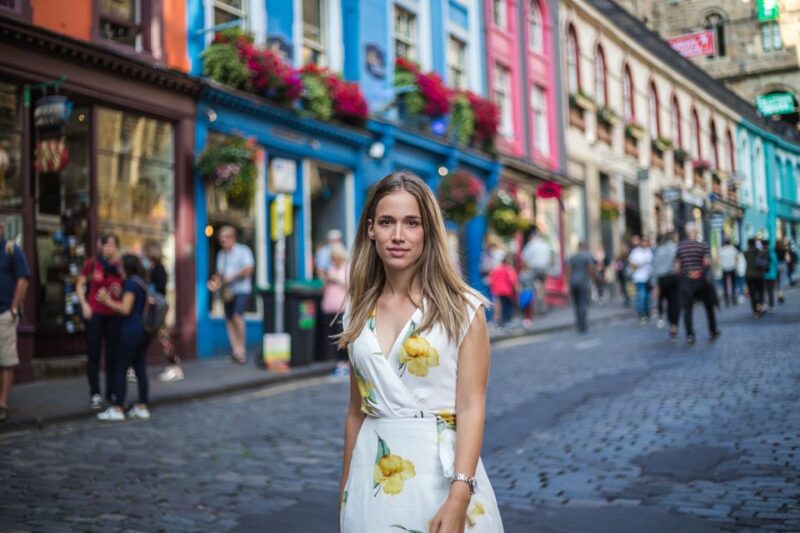 Edinburgh Old Town: Professional Photoshoot & Edited Photos - Exploring the Iconic Royal Mile and Edinburgh Castle