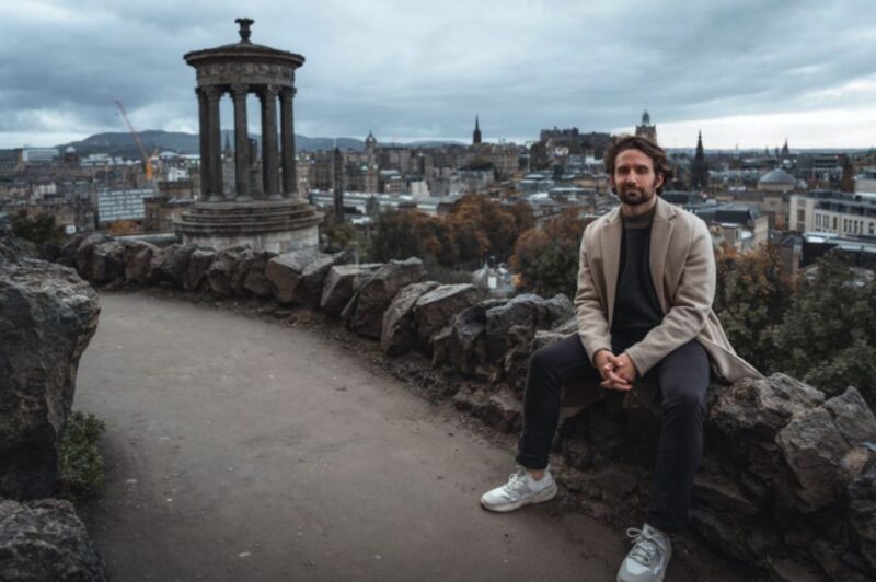 Edinburgh: Photo Shoot with a Private Vacation Photographer - What Sets This Tour Apart from Other Photo Experiences