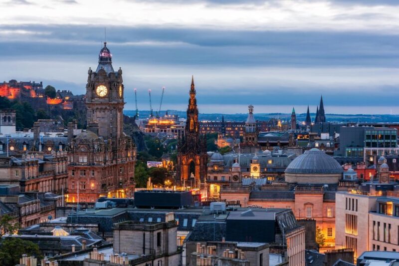 Edinburgh: Private Architecture Tour with a Local Expert - Discover Edinburghs Iconic Structures and Architectural Styles