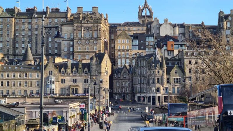 Edinburgh: private guided tour in French with Clémentine - Practical Details and Accessibility