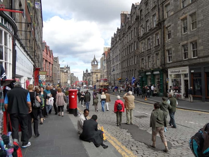 Edinburgh: Private Guided Walking Tour - Key Points