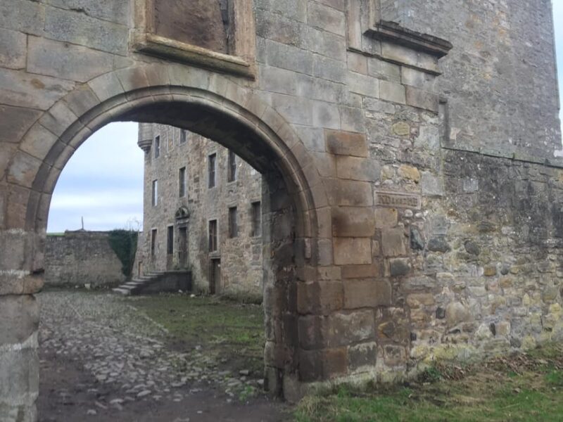 Edinburgh: Private Outlander, Palaces & Jacobites Experience - Included Amenities and Practical Details