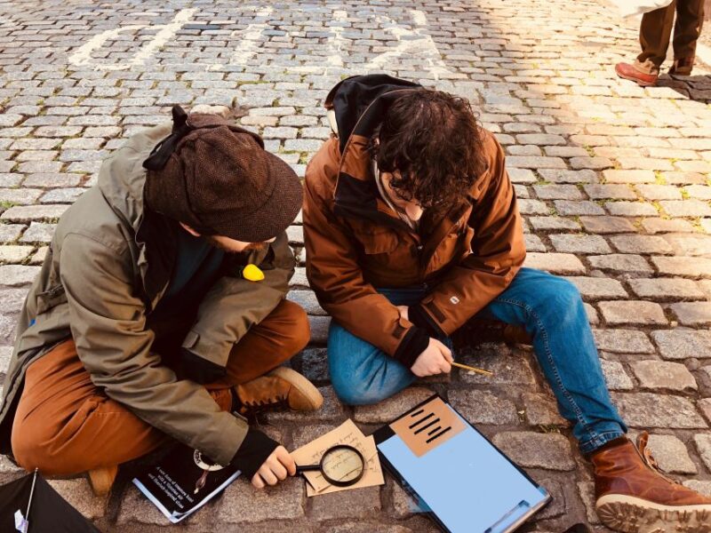 Edinburgh: Private Sherlock Holmes Adventure Tour Challenge - Physical and Practical Considerations