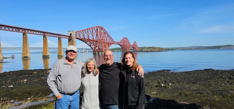 Edinburgh: Private Stirling Castle & Loch Lomond Day Tour - Picturesque Luss on Loch Lomond’s Shores