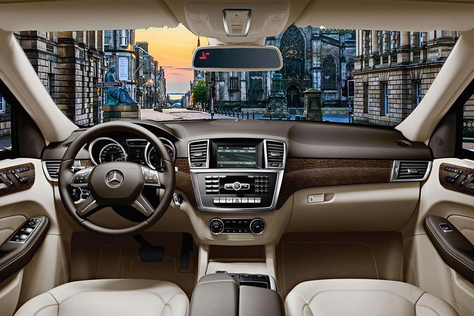 Edinburgh Private Transfer from Edinburgh Airport to City centre - Flexibility for Flight Delays and Luggage Handling