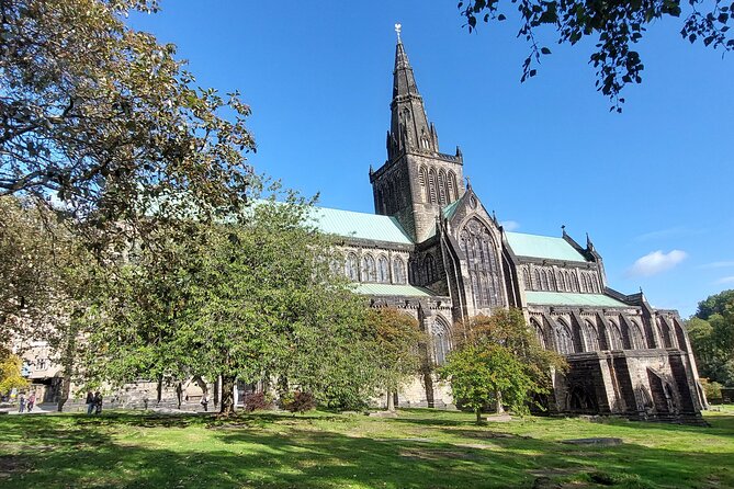 Edinburgh: Privately Guided Day Tour of Glasgow in Luxury Minivan - Kelvingrove Art Gallery and Museum: Art, History, and Fascinating Exhibits