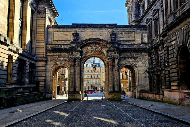 Edinburgh: Privately Guided Day Tour of Glasgow in Luxury Minivan - Touring Glasgow’s West End and the University of Glasgow