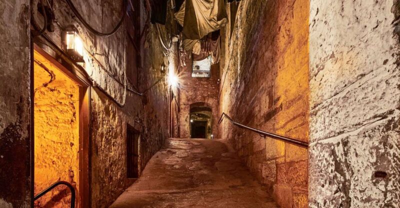 Edinburgh: Real Mary King's Close Guided Tour - How the Tour Unfolds in Edinburgh’s Underground