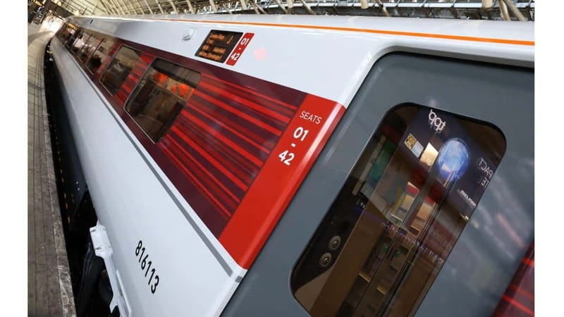 Edinburgh: Scotch Whisky Experience Rail Tour from London - Free Time to Discover Edinburgh’s Charm