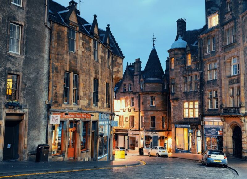 Edinburgh: Scottish Whisky Tasting with a Local Expert - The Personal Touch of a Passionate Local Guides