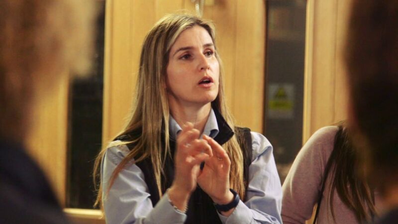 Edinburgh: Stirling, Whisky and St Andrews Tour in Spanish - Visiting Stirling Castle: A Fortress of Scottish Battles