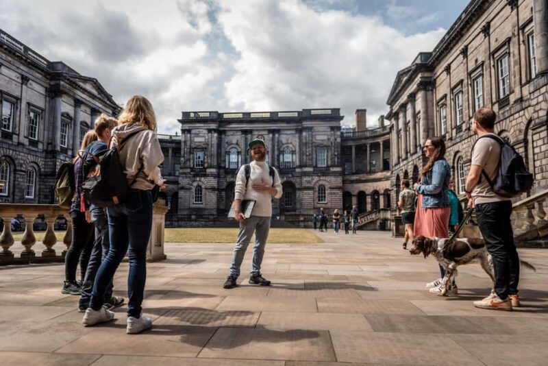 Edinburgh: Stunning Old Town Walking Tour - The Historic Buzz of Grassmarket Square