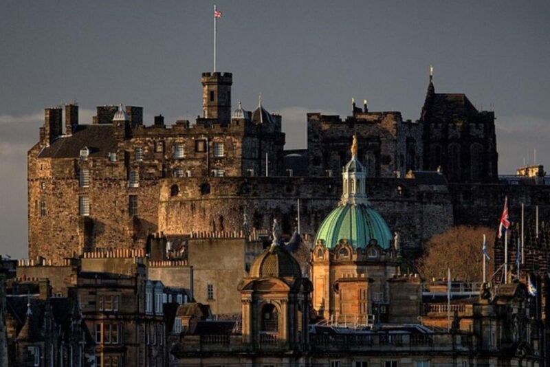 Edinburgh: The Mary Queen of Scots Guided Walking Tour - Key Points