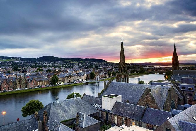 Edinburgh to Inverness Luxury Taxi Transfer - The Experience of the Journey and Scenic Views