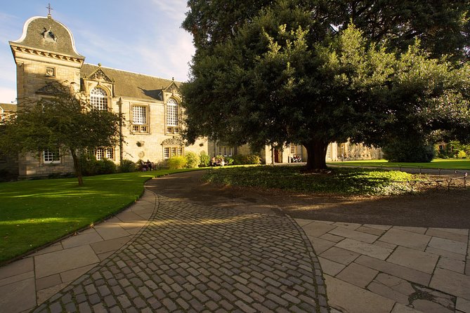 Edinburgh to St Andrews private driving tour - Exploring Ceres Highland Games and Its Historic Significance