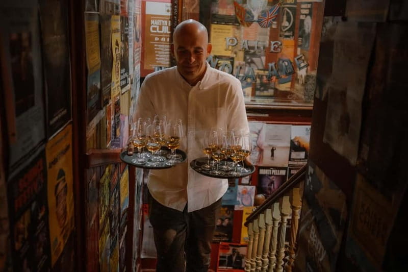 Edinburgh: Whisky Tasting and Storytelling in a Historic Pub - Key Points