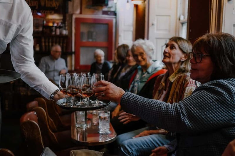 Edinburgh: Whisky Tasting and Storytelling in a Historic Pub - What the Whisky Tasting Includes: Four Single Malt Scotch Whiskies