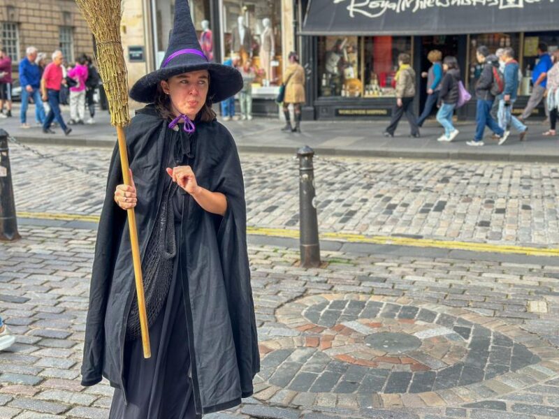 Edinburgh: Witches Old Town Walking Tour & Underground Vault - The Underground Vaults at The Lost Close