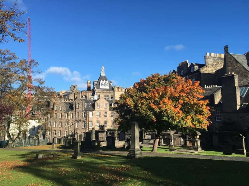 Edinburgh's must-see attractions: walking tour in French - Discover Edinburgh’s Key Highlights in Just 3 Hours