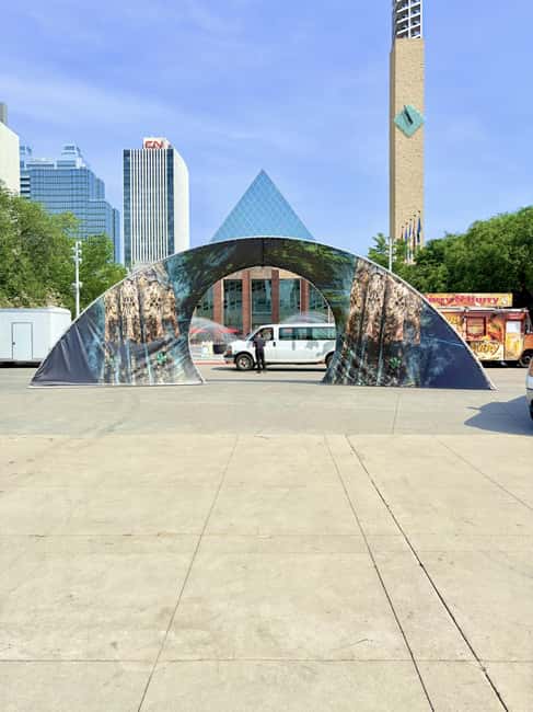 Edmonton: E-Scooter City Highlights Tour | 2-Hour - Vibrant Neighborhoods: Old Strathcona and Riverdale