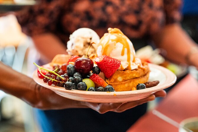 Edmonton Food Bike Tour - The Guide and Tour Atmosphere