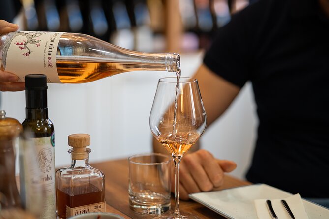 Educational wine tasting in Split - Exploring Croatian wine varieties and regional flavors