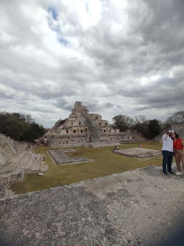 Edzná with a local: an archeo Mayan adventure - The Guide: Hector and Ricardo