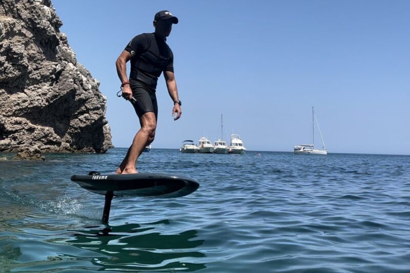 Efoil lessons in Sesimbra - Learning to Fly on an Electric Hydrofoil Board in Sesimbra