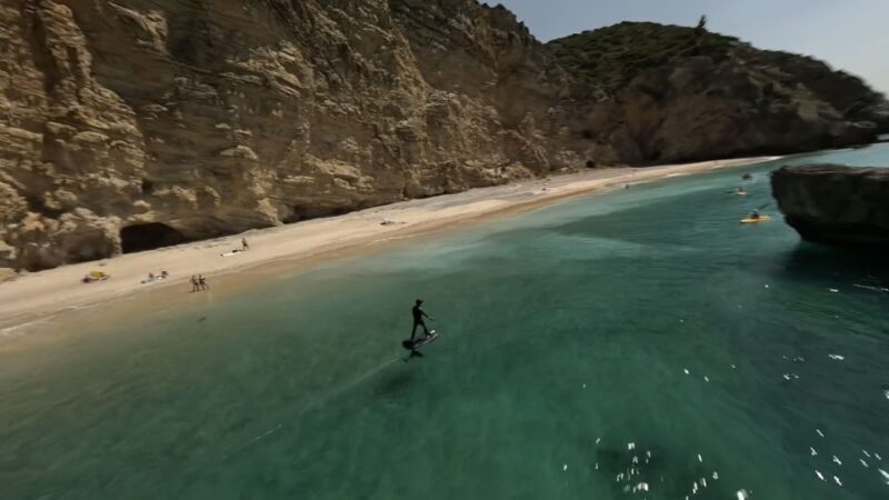 Efoil lessons in Sesimbra - The Location: SB Foils and Sesimbra Beach