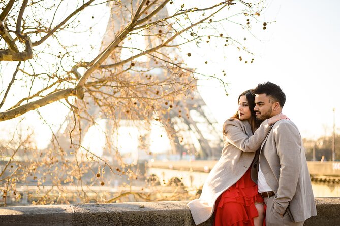 Eiffel Tower Photographer, Professional Photo shoot - Paris - Delivery and Turnaround Time for Photos