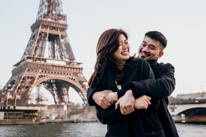 Eiffel Tower Private Photoshoot With a Professional Photographer - Key Points